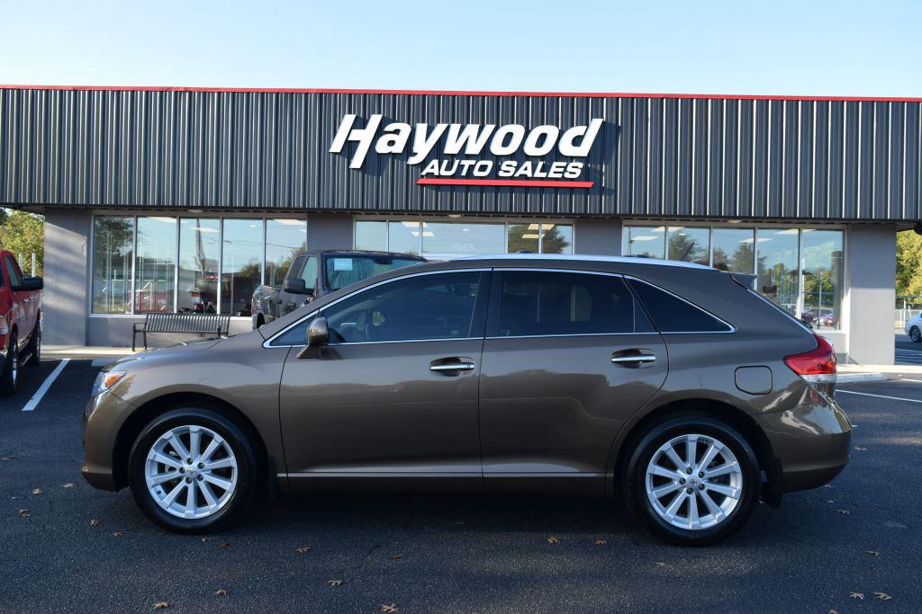 2010 Toyota Venza Base's photo