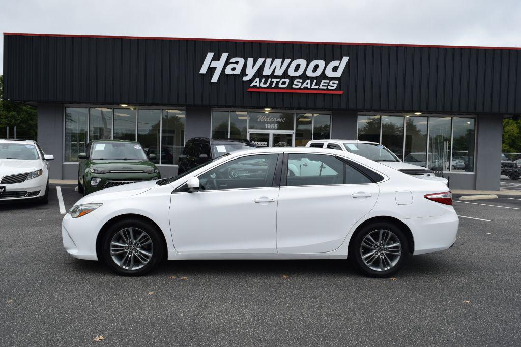 2015 Toyota Camry's photo